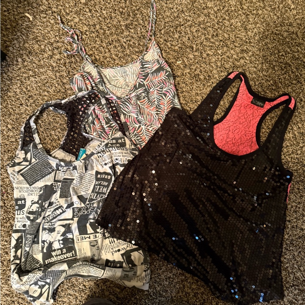 Luxe Tropical Leaf Print Top